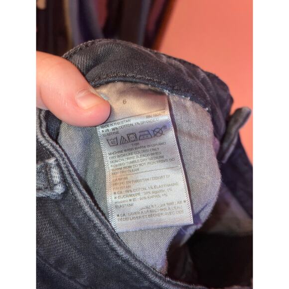 Old navy OG High rise straight black distressed jeans size 6 - Picture 5 of 6